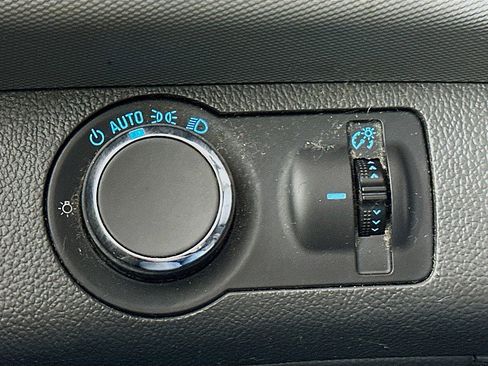 Used 2013 Chevrolet Sonic LT image 10