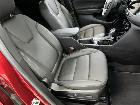 Used 2023 Buick Encore GX Essence w/ Experience Buick Package image 32