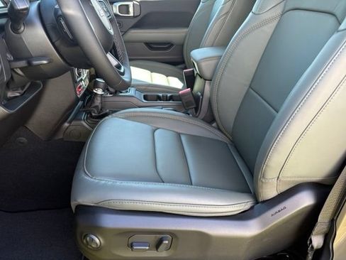 New 2026 Jeep Gladiator Mojave AWD/4WD image 10