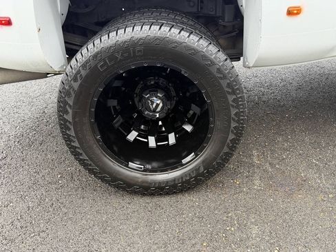 Used 2017 Chevrolet Silverado 3500 High Country w/ Duramax Plus Package AWD/4WD image 65