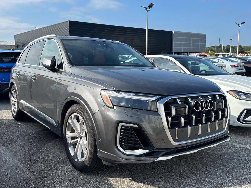 Used 2026 Audi Q7 3.0T Prestige w/ Prestige Package AWD/4WD image 1