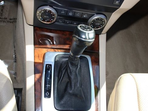 Used 2012 Mercedes-Benz GLK 350 4MATIC image 8