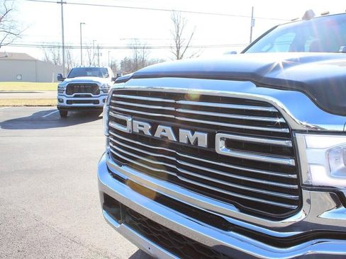 Used 2022 RAM 3500 Laramie image 13