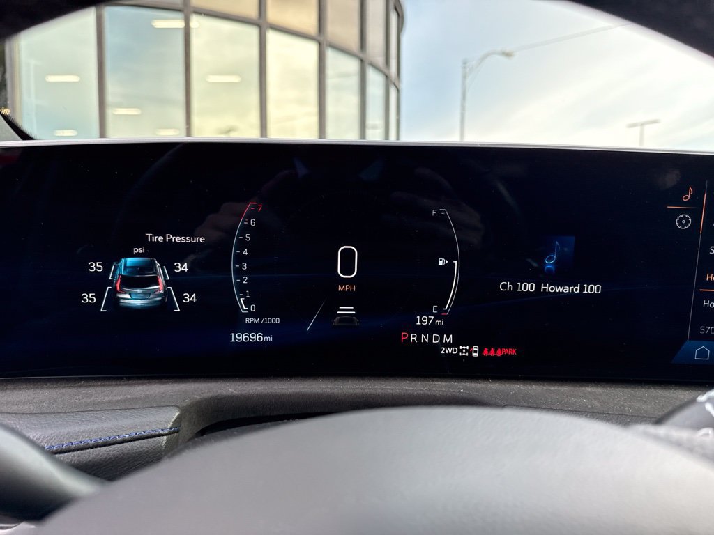 Used 2024 Cadillac XT4 Sport w/ Cold Weather Package AWD/4WD image 7