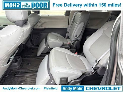 Used 2022 Toyota Sienna Limited AWD/4WD image 27