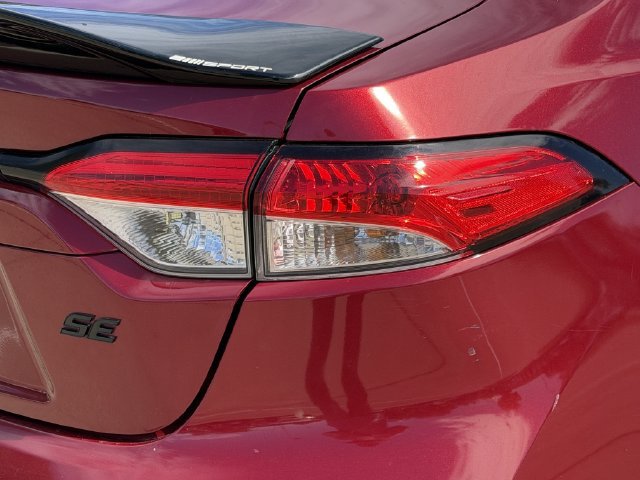 Used 2022 Toyota Corolla SE FWD image 7