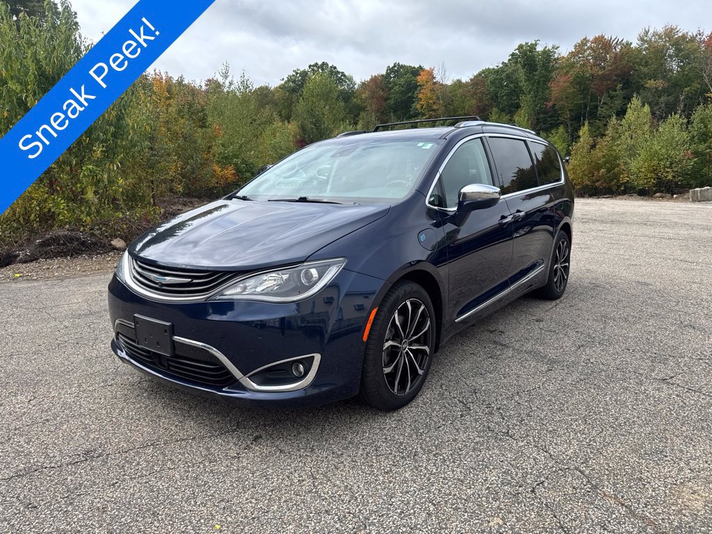 Used 2018 Chrysler Pacifica Limited w/ Advanced Safetytec Group FWD 360° Tour