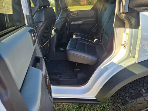 Used 2023 Ford Bronco Badlands image 8