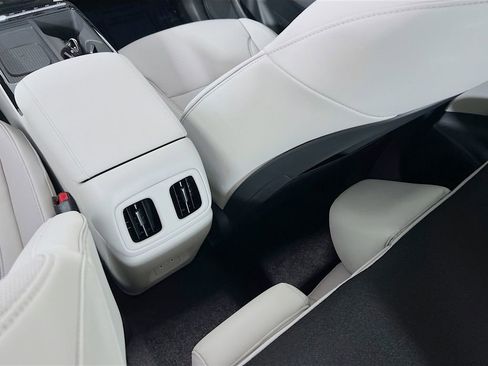 New 2026 Hyundai Tucson Limited AWD/4WD image 25