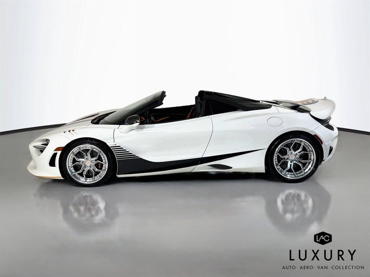 Used 2024 McLaren 750S Spider RWD image 9