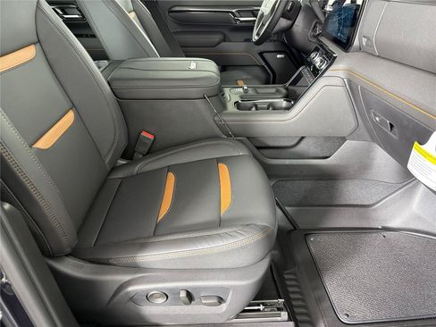 New 2026 GMC Sierra 2500 AT4 w/ AT4 Premium Plus Package AWD/4WD image 12