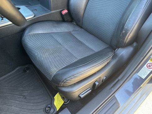 Used 2014 Toyota Camry SE image 19