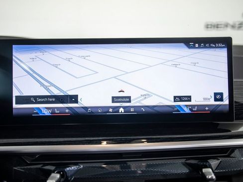 Used 2025 BMW X6 xDrive40i w/ Premium Package image 27