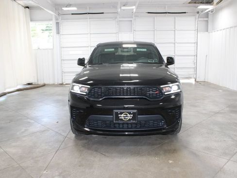Used 2025 Dodge Durango GT AWD/4WD image 3