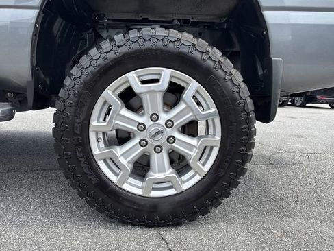 Used 2017 Nissan Titan SL AWD/4WD image 19