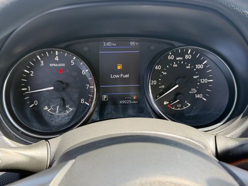 Used 2020 Nissan Rogue S FWD image 21