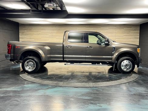 Used 2017 Ford F450 Lariat w/ Lariat Value Package AWD/4WD image 26