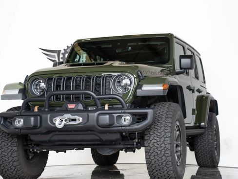 Used 2023 Jeep Wrangler Unlimited Rubicon 392 AWD/4WD image 37