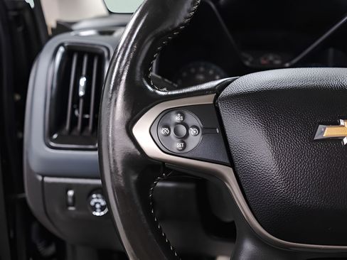 Used 2016 Chevrolet Colorado Z71 AWD/4WD image 10