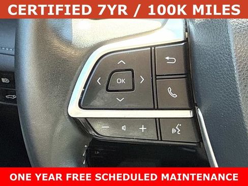Used 2023 Toyota Highlander XLE AWD/4WD image 25