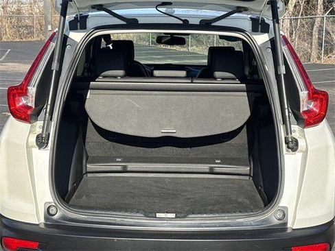 Used 2018 Honda CR-V Touring image 8