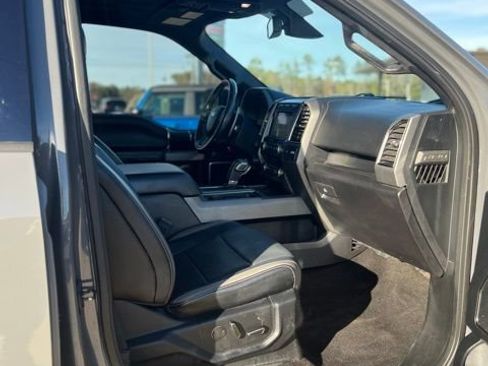 Used 2018 Ford F150 Raptor w/ Equipment Group 802A Luxury image 29