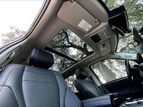 Used 2024 Toyota Tundra Limited image 14