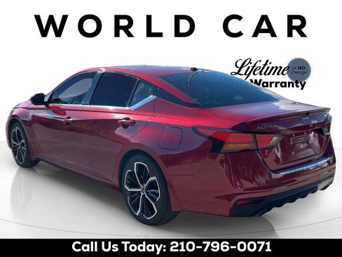 Used 2023 Nissan Altima 2.5 SR w/ SR Premium Package FWD image 5