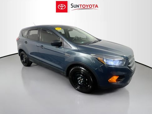 Used 2019 Ford Escape S image 1