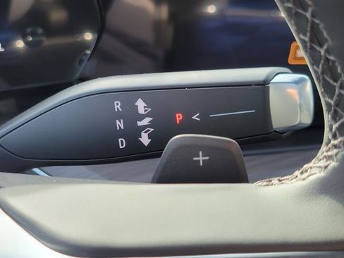 New 2026 Chevrolet Suburban Premier image 17