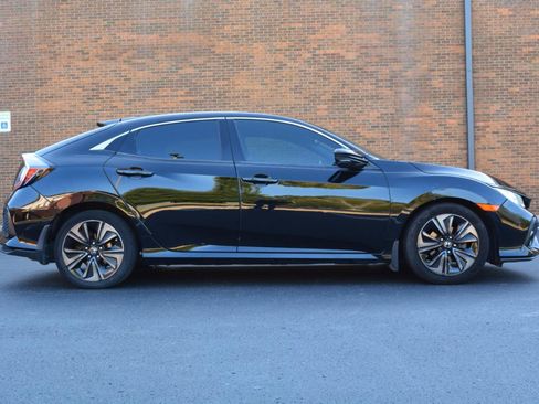 Used 2019 Honda Civic EX-L image 4