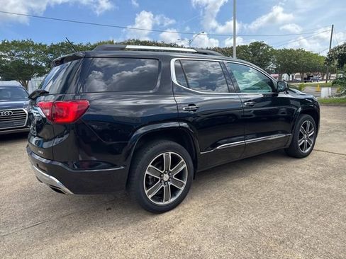 Used 2018 GMC Acadia Denali w/ Technology Package image 5