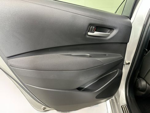 Used 2021 Toyota Corolla LE w/ Carpet Mat Package (TMS) FWD image 24