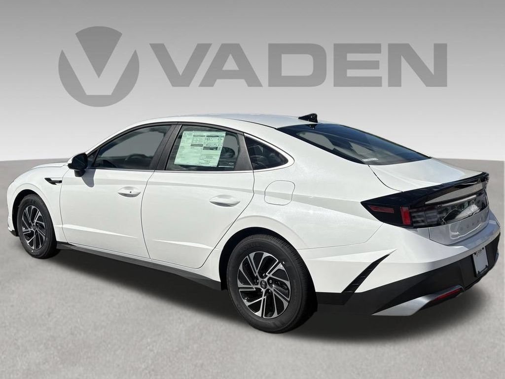 New 2026 Hyundai Sonata SEL FWD image 3