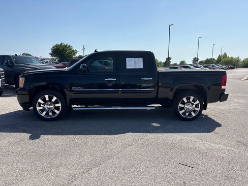 Used 2011 GMC Sierra 1500 Denali RWD image 2