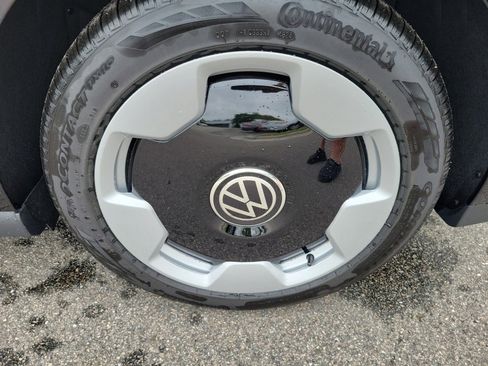 New 2025 Volkswagen ID. Buzz Pro S image 23