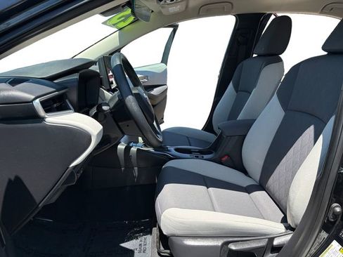 Used 2023 Toyota Corolla LE w/ Carpet Mat Package (TMS) FWD image 9