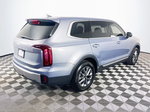 Used 2024 Kia Telluride LX FWD image 8