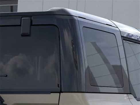 New 2025 Ford Bronco Badlands image 25