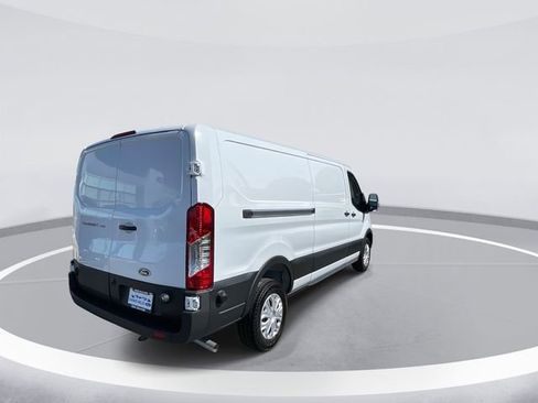 New 2025 Ford Transit 250 Low Roof RWD image 4