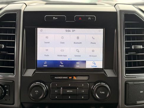 Used 2020 Ford F150 XLT w/ XTR Package image 17