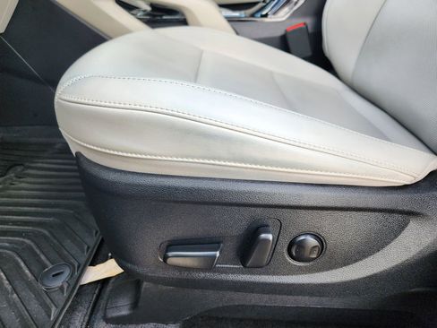 Used 2025 Kia Telluride S image 23