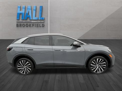 Certified 2023 Volkswagen ID.4 Pro S Plus AWD/4WD image 6