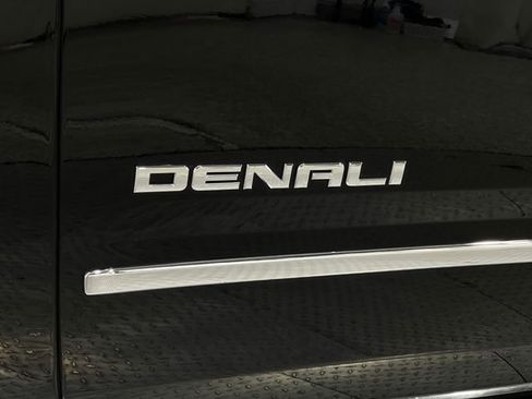 Used 2019 GMC Yukon XL Denali w/ Denali Ultimate Package image 42