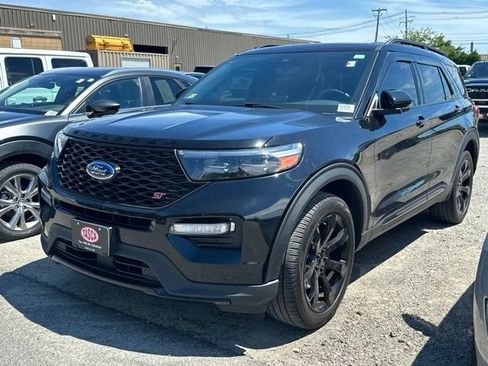 Used 2023 Ford Explorer ST w/ Equipment Group 401A AWD/4WD image 3