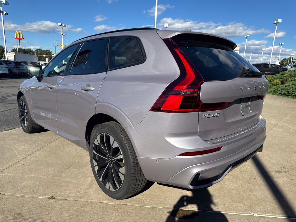 Used 2026 Volvo XC60 B5 Plus AWD/4WD image 7