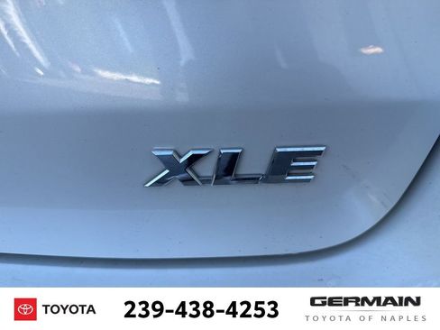 Used 2019 Toyota Highlander XLE FWD image 8