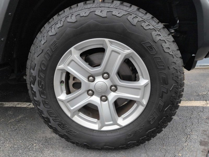 Used 2021 Jeep Wrangler Unlimited Sport AWD/4WD image 34