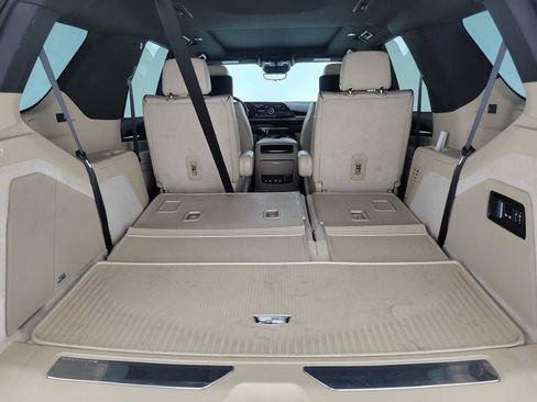 Used 2024 Cadillac Escalade Premium Luxury w/ LPO, Floor Liner Package AWD/4WD image 15