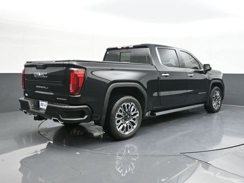 Used 2023 GMC Sierra 1500 Denali Ultimate image 12